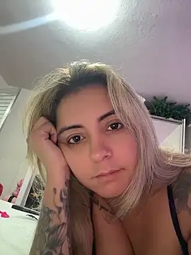 Snapshot of sophiemonroevip chatting on May 19, 2026, 11:17 am sophiemonroevip online show from May 19, 2026, 11:17 am