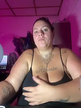 Snapshot of valen1891 chatting on January 16, 2026, 7:23 am valen1891 online show from January 16, 2026, 7:23 am