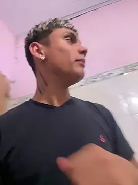 Snapshot of valen1891 chatting on March 26, 2026, 6:17 pm valen1891 online show from March 26, 2026, 6:17 pm