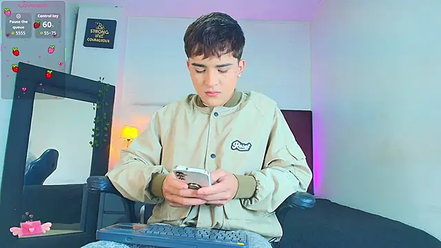 Lucass love online show from December 18, 2025, 1:04 pm