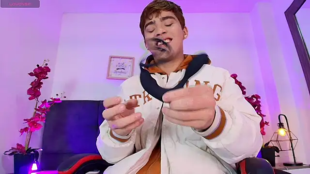 Lucass love online show from April 2, 2026, 2:02 pm