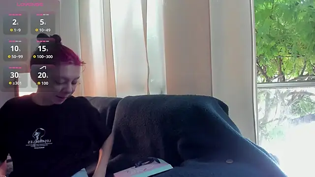 CleoWhite online show from October 30, 2025, 7:33 pm