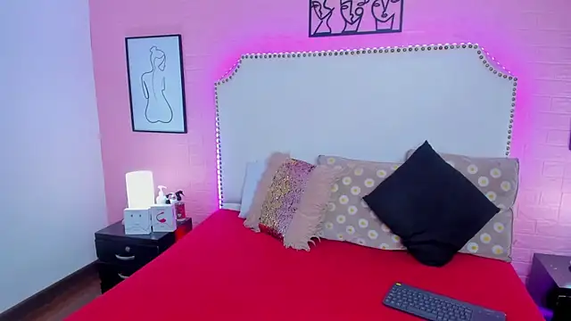 Meloddy Parkerr  online show from November 4, 2025, 3:54 am