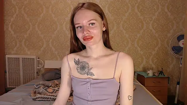 Kitkaat00 online show from April 18, 2026, 7:07 pm