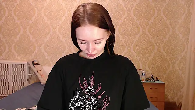 Snapshot of Kitkaat00 chatting on November 15, 2025, 11:36 am Kitkaat00 online show from November 15, 2025, 11:36 am