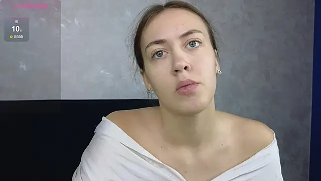 Snapshot of SaraMoren0 chatting on September 24, 2025, 4:52 am SaraMoren0 online show from September 24, 2025, 4:52 am