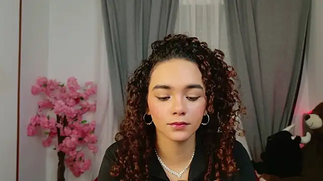 Taylor Tina online show from October 9, 2025, 9:54 am