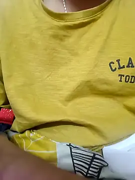 MISS RIYA14 online show from February 12, 2026, 6:35 am