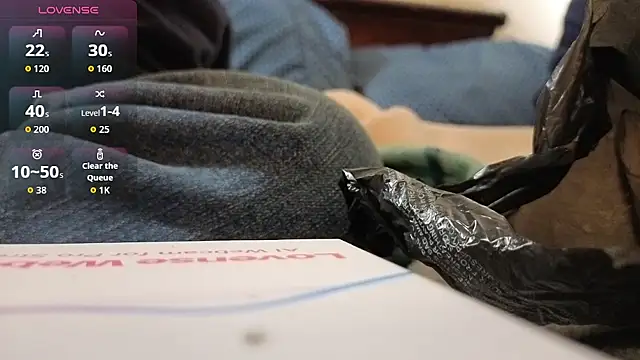 Shy Naughty Girl online show from March 15, 2026, 12:39 am