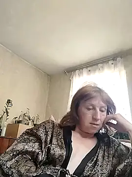 Snapshot of Flower2931 chatting on May 15, 2026, 10:24 am Flower2931 online show from May 15, 2026, 10:24 am
