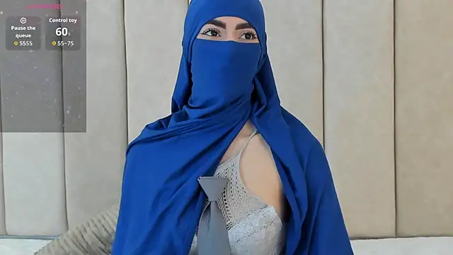 Snapshot of _Zahiira_ chatting on November 7, 2025, 11:48 am Zahiira online show from November 7, 2025, 11:48 am