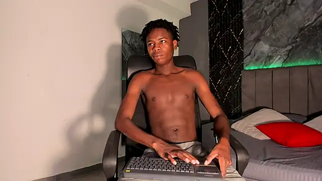 Snapshot of Johan_barreto chatting on December 5, 2025, 5:00 pm Johan barreto online show from December 5, 2025, 5:00 pm