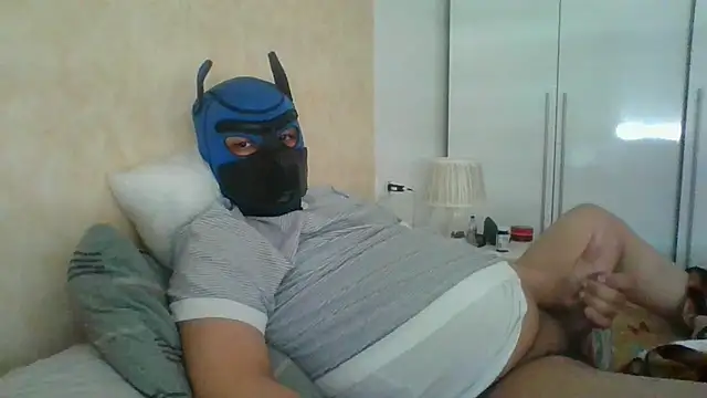 Snapshot of soumicuckold1 chatting on April 5, 2026, 12:23 pm soumicuckold1 online show from April 5, 2026, 12:23 pm