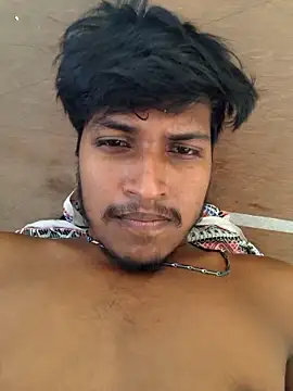 Snapshot of rohanh234 chatting on October 19, 2025, 9:23 am rohanh234 online show from October 19, 2025, 9:23 am