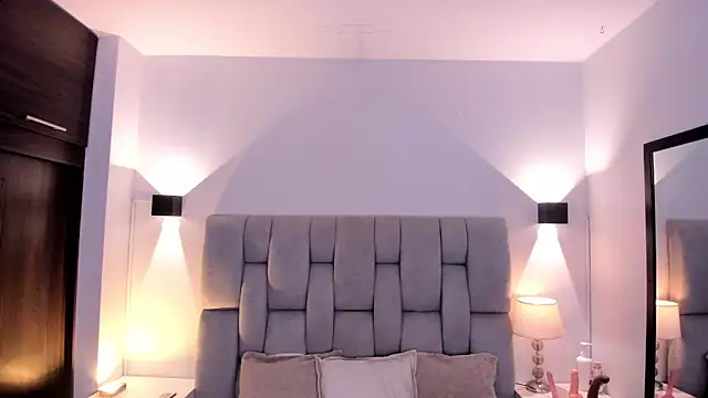 Snapshot of Mia_volkova chatting on September 18, 2025, 12:30 pm Mia volkova online show from September 18, 2025, 12:30 pm