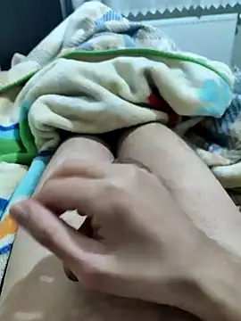 emrekzlk52 online show from March 25, 2026, 8:30 pm