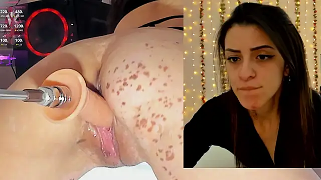 Snapshot of Kitty__Rose__ chatting on November 15, 2025, 10:08 am Kitty Rose online show from November 15, 2025, 10:08 am