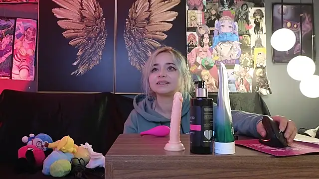 Mafecosecret online show from November 21, 2025, 4:55 am