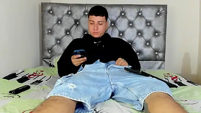 HELLSTAR online show from October 4, 2025, 7:10 am