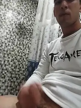 Alejandro260785 online show from June 27, 2026, 6:47 pm