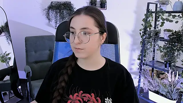 VirtuallVoyant online show from April 3, 2026, 7:15 am