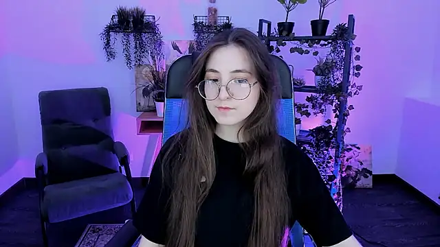 VirtuallVoyant online show from March 19, 2026, 7:25 pm