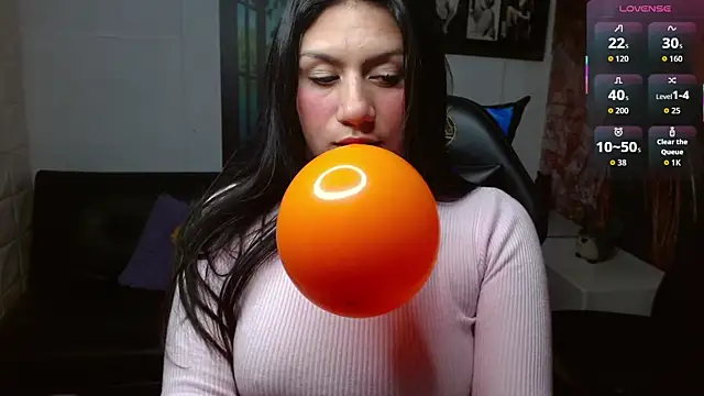 Snapshot of gigi_gilt_ chatting on November 16, 2025, 4:06 am gigi gilt online show from November 16, 2025, 4:06 am