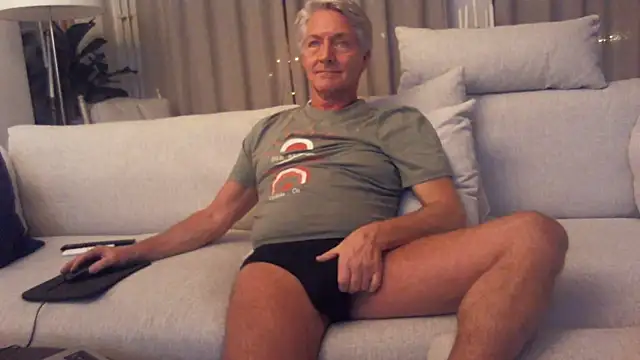 Swegay12-Exhi online show from December 2, 2025, 5:25 pm