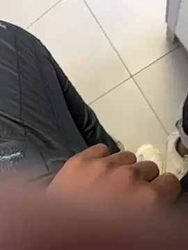 kamo012000 online show from March 7, 2026, 8:43 am