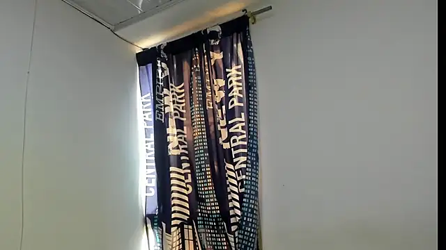 Snapshot of _Logan_Colton_ chatting on December 15, 2025, 8:25 pm Logan Colton online show from December 15, 2025, 8:25 pm