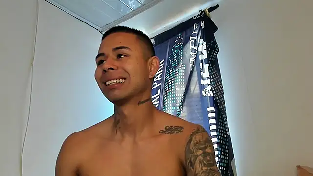  Logan Colton  online show from February 11, 2026, 5:02 pm