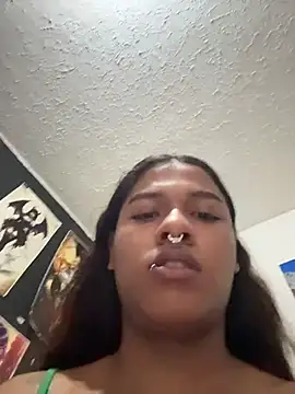 cam11 07 online show from April 12, 2026, 6:33 pm