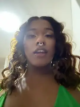 cam11 07 online show from May 30, 2026, 12:28 am