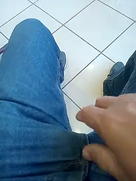 Snapshot of svvagesexyy chatting on November 12, 2025, 7:34 am svvagesexyy online show from November 12, 2025, 7:34 am