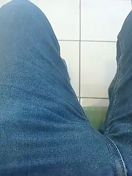 Snapshot of svvagesexyy chatting on December 2, 2025, 7:43 am svvagesexyy online show from December 2, 2025, 7:43 am