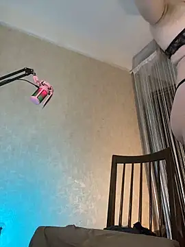 Snapshot of CrazyPinky chatting on October 2, 2025, 5:38 pm CrazyPinky online show from October 2, 2025, 5:38 pm