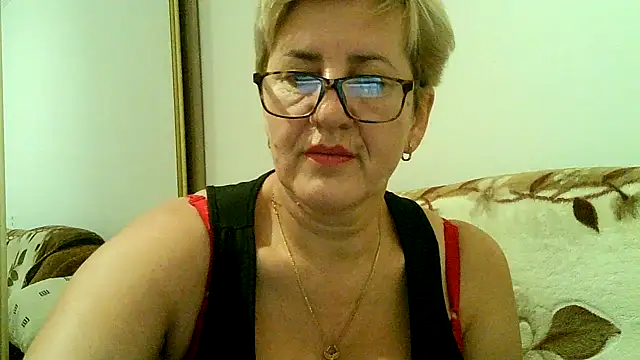 Snapshot of Dana4921 chatting on October 22, 2025, 3:55 pm Dana4921 online show from October 22, 2025, 3:55 pm