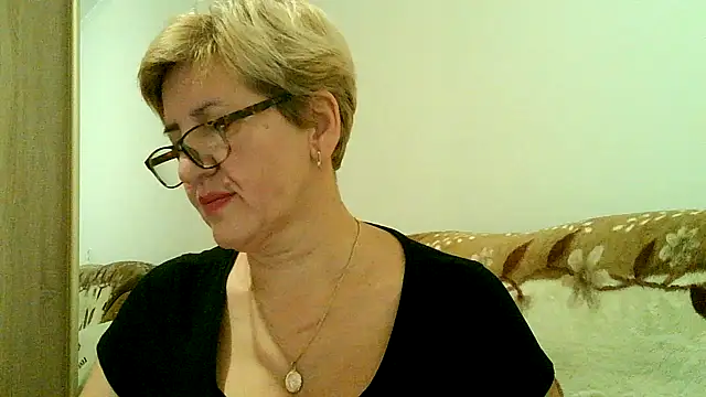 Snapshot of Dana4921 chatting on November 16, 2025, 5:06 pm Dana4921 online show from November 16, 2025, 5:06 pm