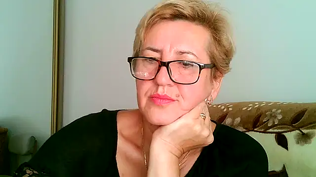 Snapshot of Dana4921 chatting on September 15, 2025, 2:28 pm Dana4921 online show from September 15, 2025, 2:28 pm