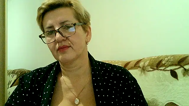 Snapshot of Dana4921 chatting on October 30, 2025, 5:10 pm Dana4921 online show from October 30, 2025, 5:10 pm