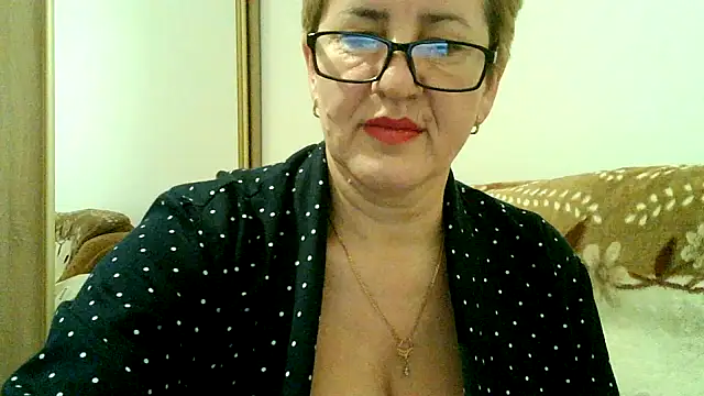 Snapshot of Dana4921 chatting on December 5, 2025, 4:16 pm Dana4921 online show from December 5, 2025, 4:16 pm