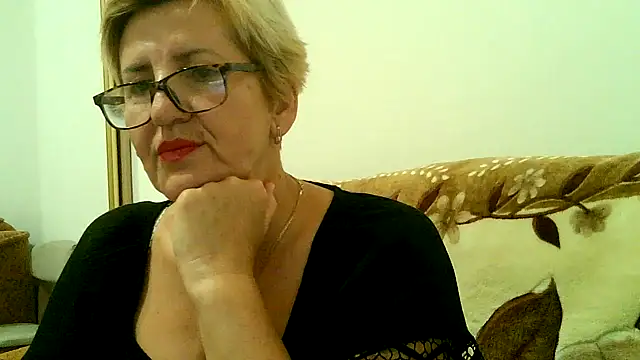 Snapshot of Dana4921 chatting on September 27, 2025, 5:30 pm Dana4921 online show from September 27, 2025, 5:30 pm