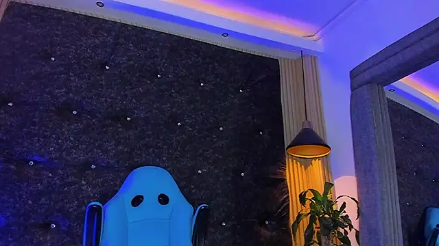 hot alpha boys online show from September 19, 2025, 12:25 am