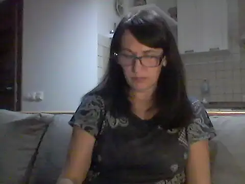 Snapshot of Elena48324 chatting on June 24, 2026, 5:11 pm Elena48324 online show from June 24, 2026, 5:11 pm