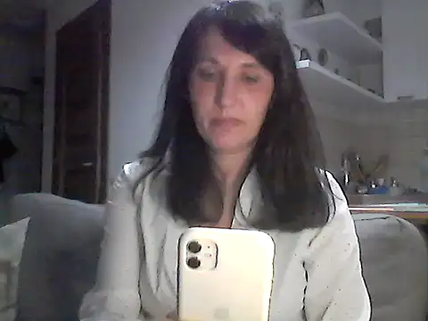 Snapshot of Elena48324 chatting on June 19, 2026, 6:25 pm Elena48324 online show from June 19, 2026, 6:25 pm