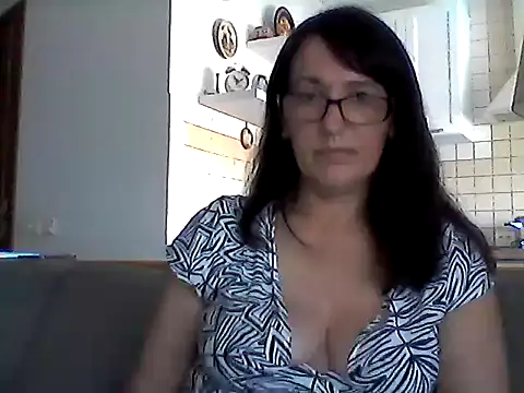 Snapshot of Elena48324 chatting on June 27, 2026, 10:54 am Elena48324 online show from June 27, 2026, 10:54 am