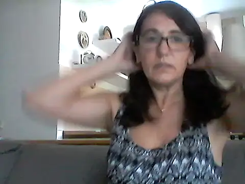 Snapshot of Elena48324 chatting on August 1, 2026, 11:08 am Elena48324 online show from August 1, 2026, 11:08 am