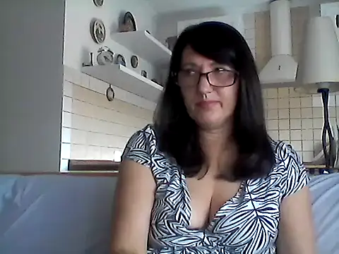 Snapshot of Elena48324 chatting on July 12, 2026, 7:20 am Elena48324 online show from July 12, 2026, 7:20 am