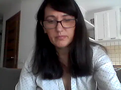 Snapshot of Elena48324 chatting on June 20, 2026, 8:41 am Elena48324 online show from June 20, 2026, 8:41 am