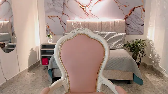 Snapshot of _Tiffany1 chatting on November 3, 2025, 6:33 pm Tiffany1 online show from November 3, 2025, 6:33 pm